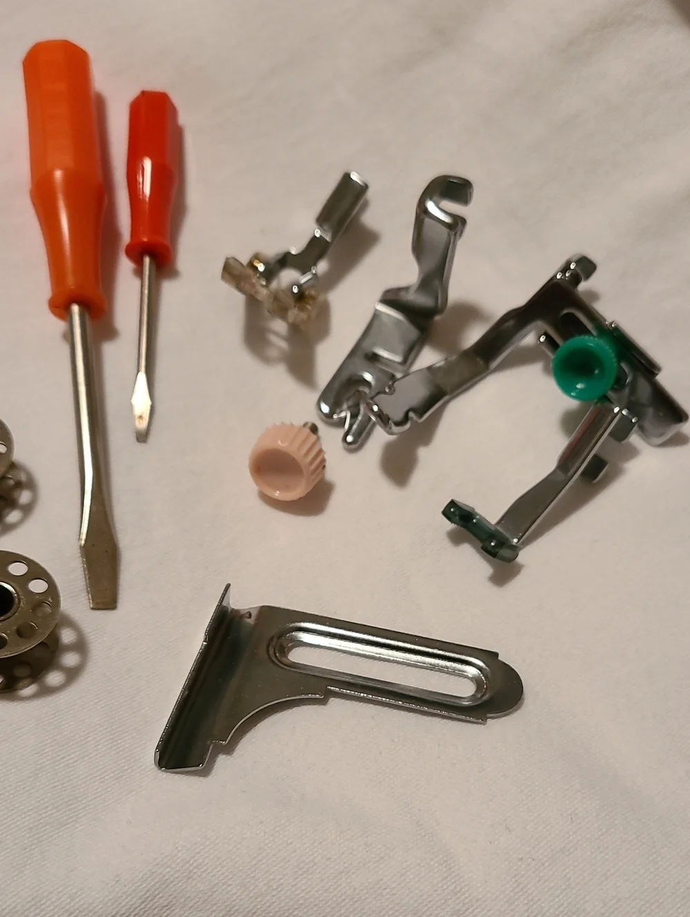 Singer Slant Shank Hemmer Foot, High Shank Presser Foot. Button Seam Guide